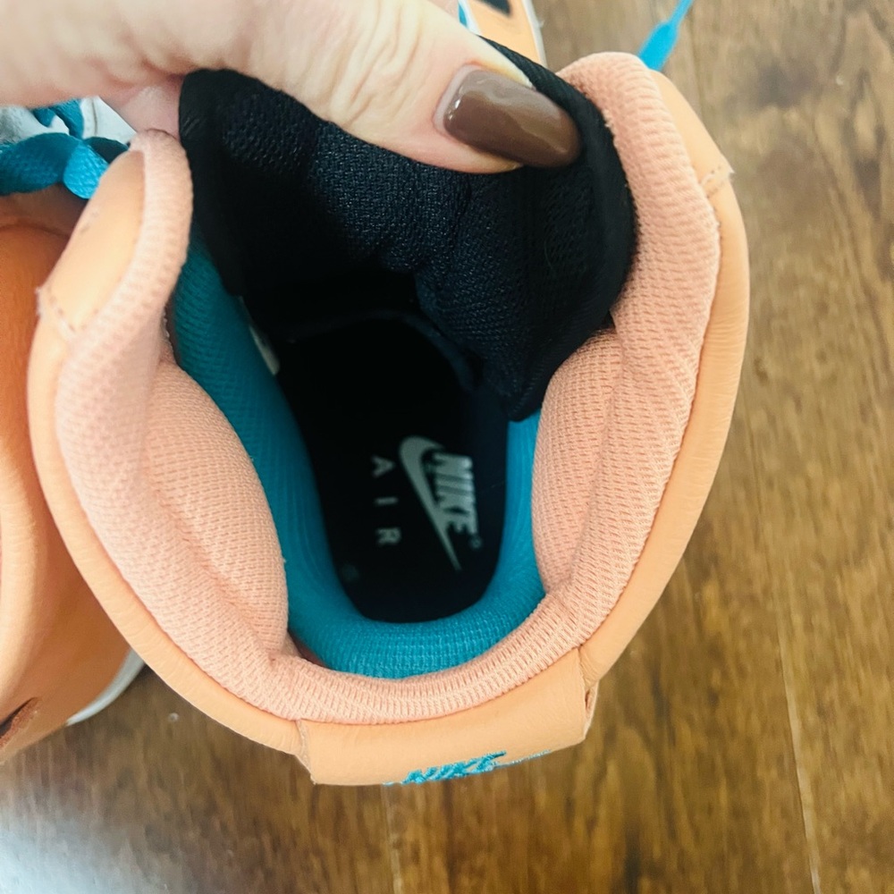 Nike Vibrant High-Top Sneakers with Teal and coral size 8.5 - Picture 6 of 12
